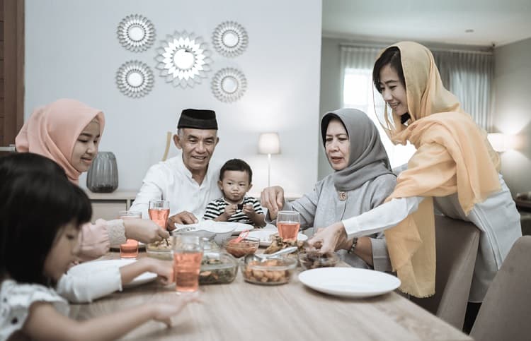 Tips Mengatur Finansial Saat Bulan Ramadan